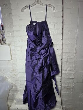 Elegant Purple Spaghetti-Strap Evening Dress